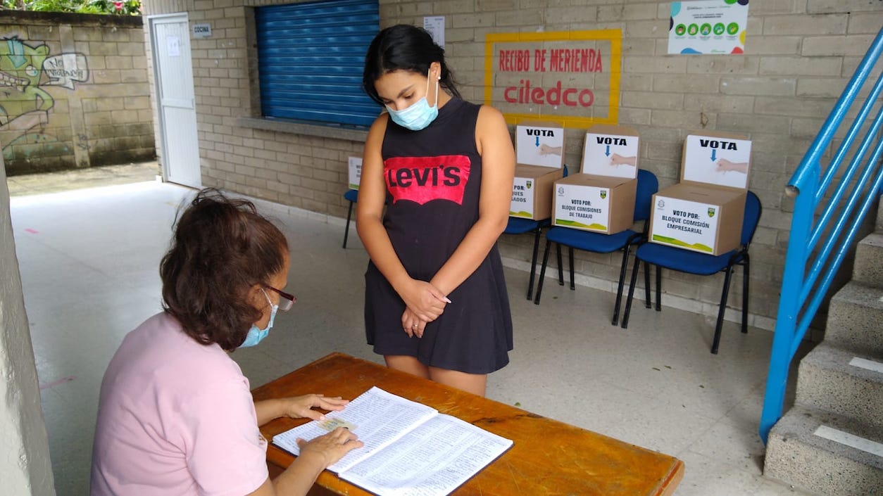 Los jóvenes con buena participación electoral.