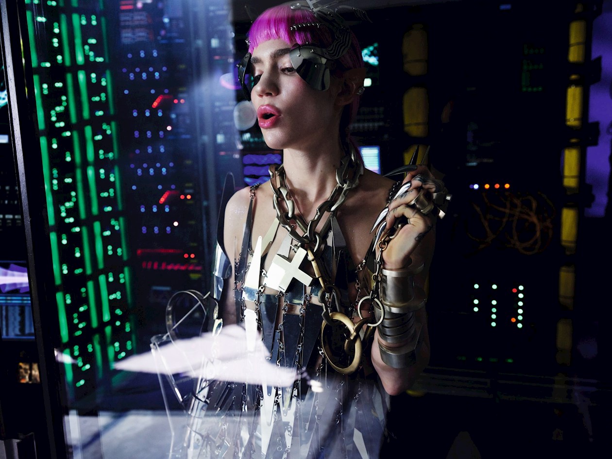 Grimes es la imagen de septiembre.
