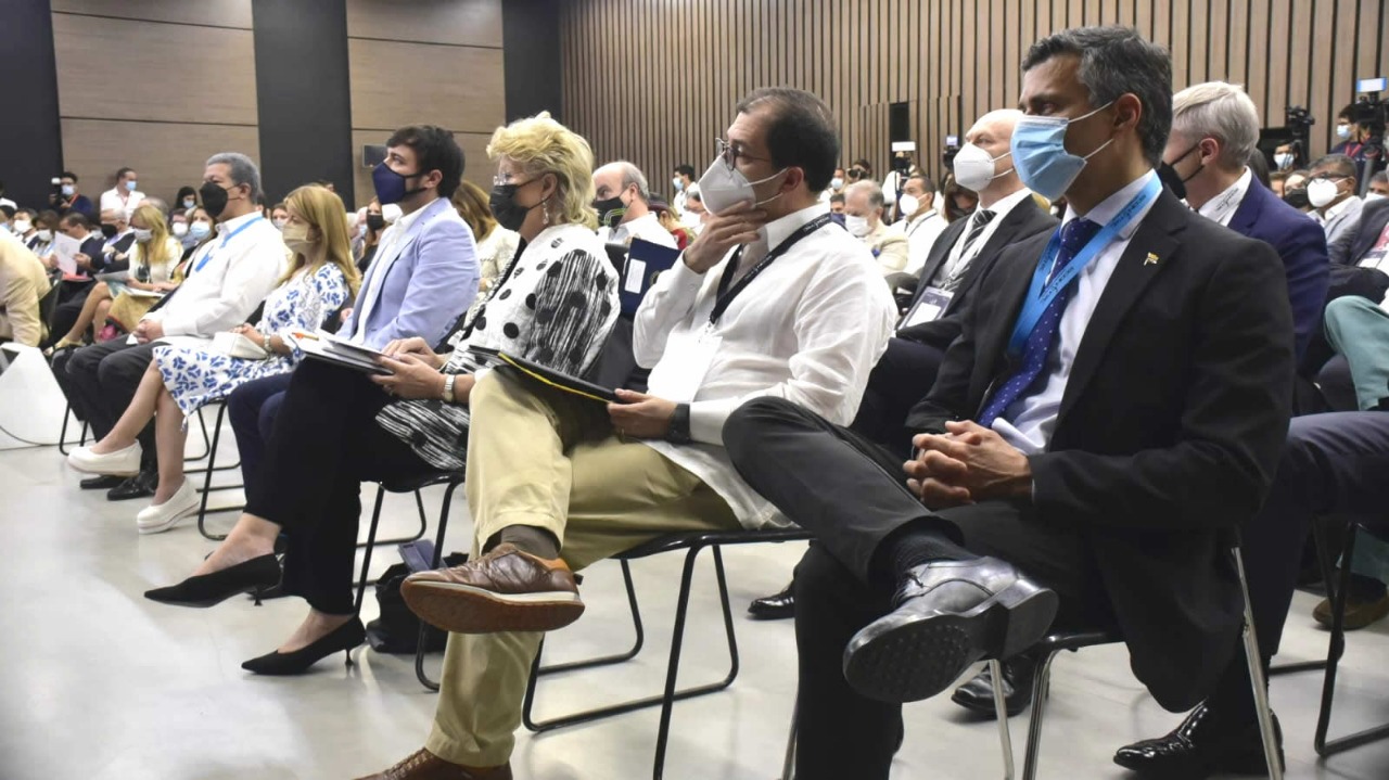 La Gobernadora del Atlántico, Elsa Noguera; el Alcalde de Barranquilla, Jaime Pumarejo; la Vicepresidenta de la Comisión Europea, Viviane Reding; el Fiscal General de la Nación, Francisco Barbosa y el líder opositor venezolano, Leopoldo López.