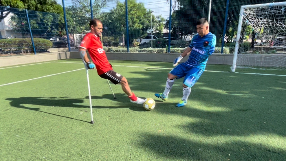 Hay en la actualidad ocho equipos en Colombia .