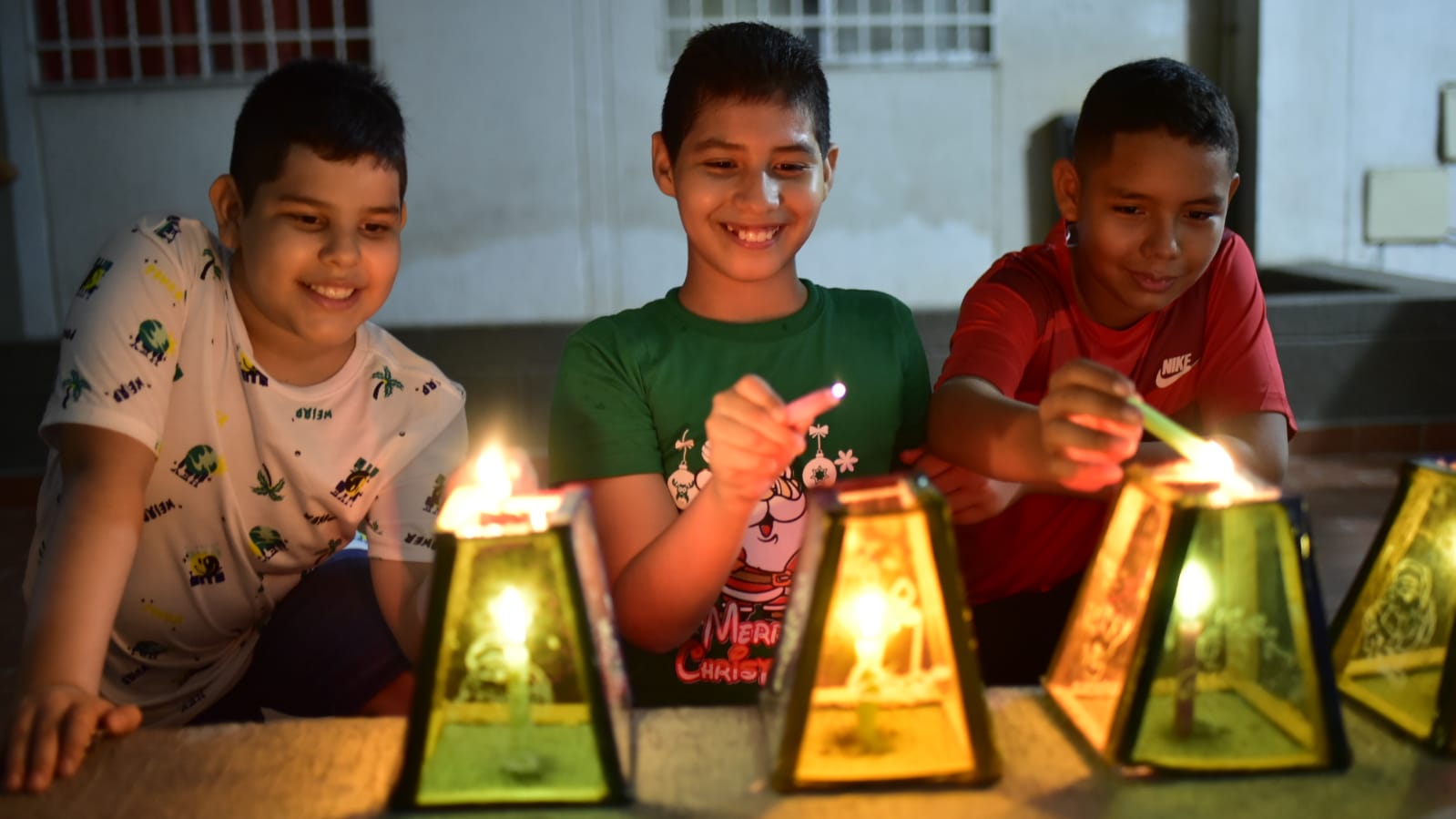 Brayan Ríos, Cristian Diaz y Camilo Páez, encantados con la tradición.