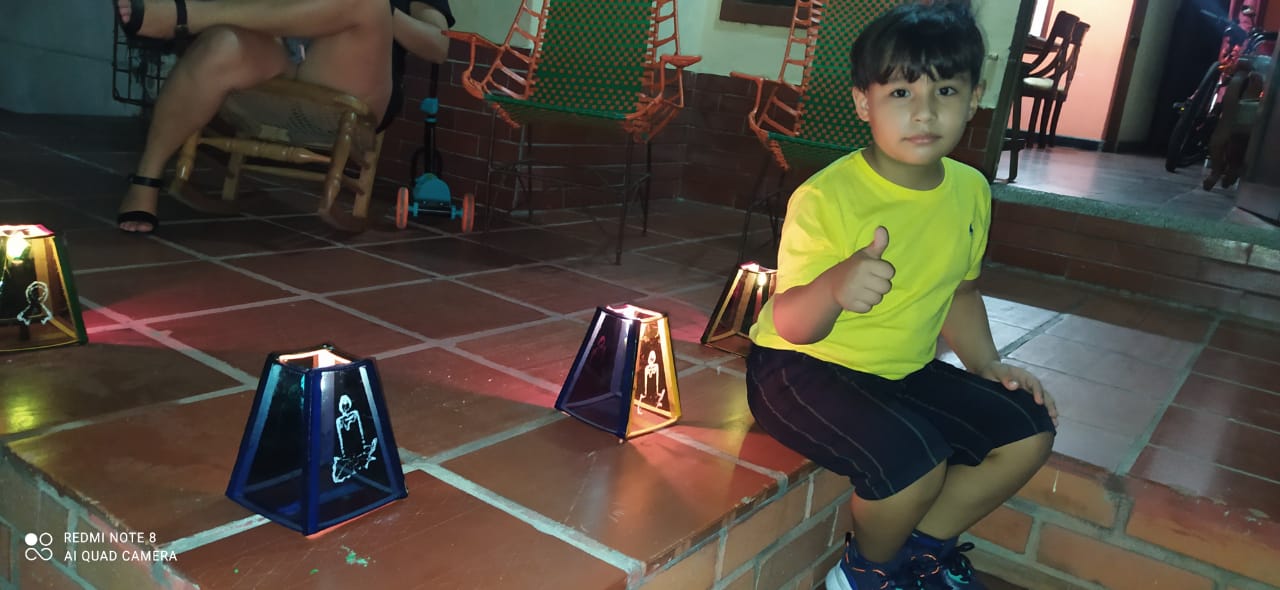 Thiago Covilla Vargas, gozando la noche.