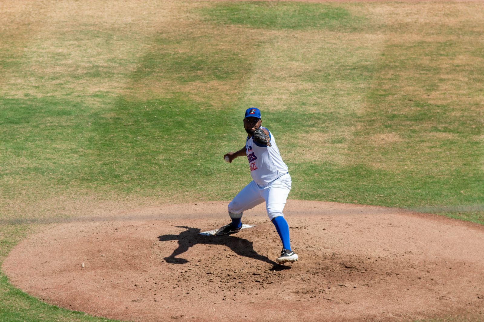 Ronald Ramírez fue el pitcher salvador.