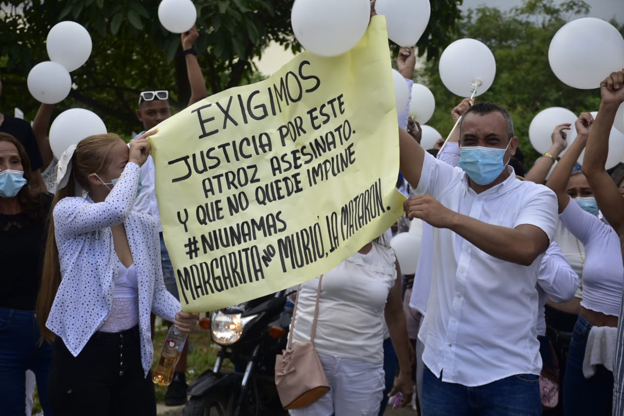 Los asistentes al sepelio exigieron justicia. 