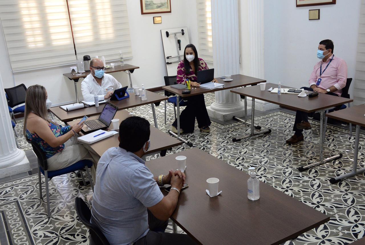Primera reunión de auditoría de la Contraloría General de la República.