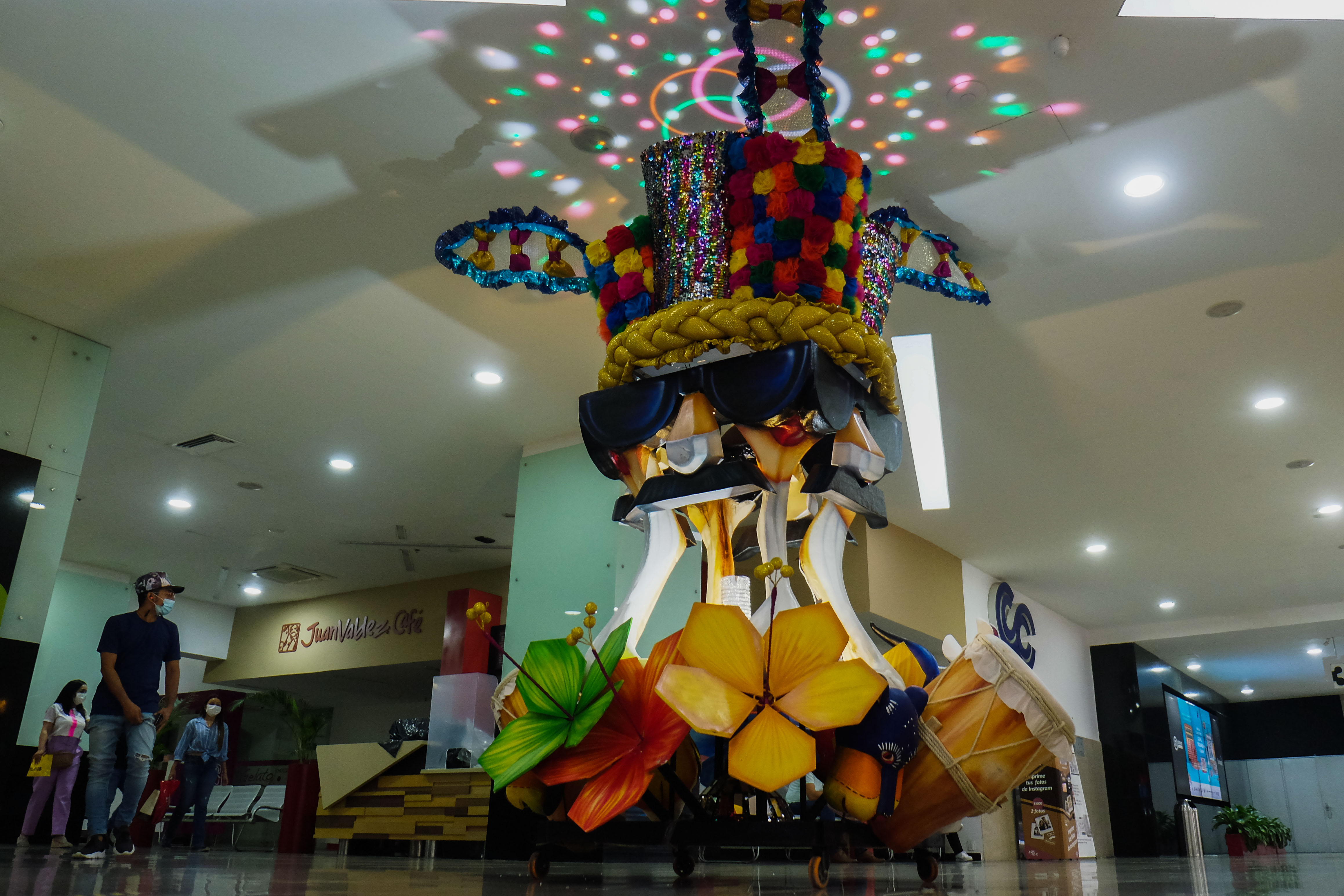 La exposición puede apreciarse en el centro comercial Buenavista.