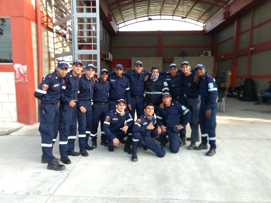 Personal del Cuerpo de Bomberos Voluntarios de Galapa.