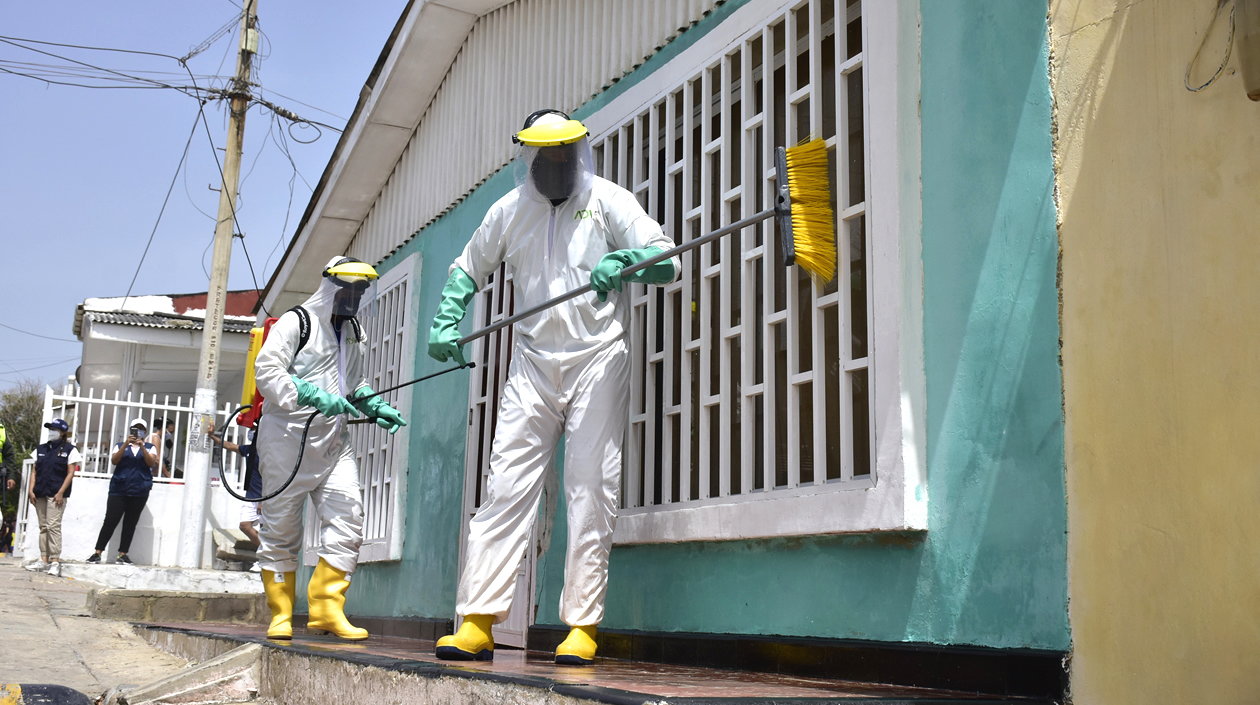 Desinfección en los barrios.