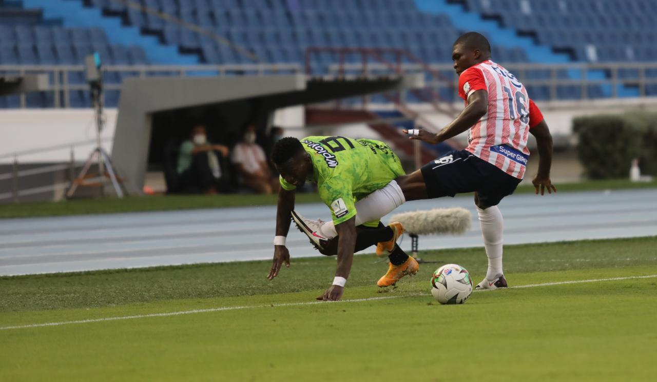 Germán Mera en una secuencia del juego ante Pereira.