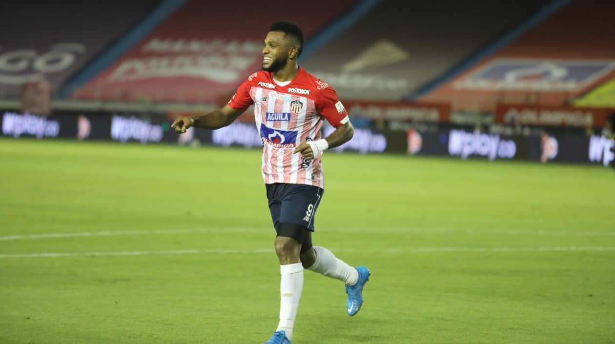 Miguel Ángel Borja celebra el tercero de Junior ante Deportivo pereira.