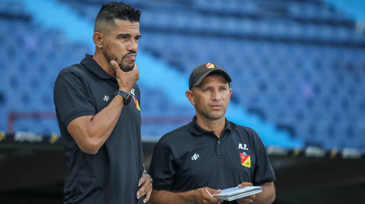  Alexis Márquez, técnico del Deportivo Pereira