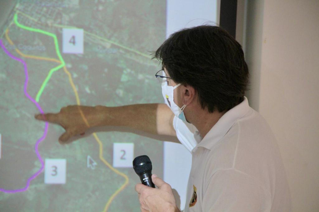 El presidente de la SCI, Germán Pardo, presentando las recomendaciones.