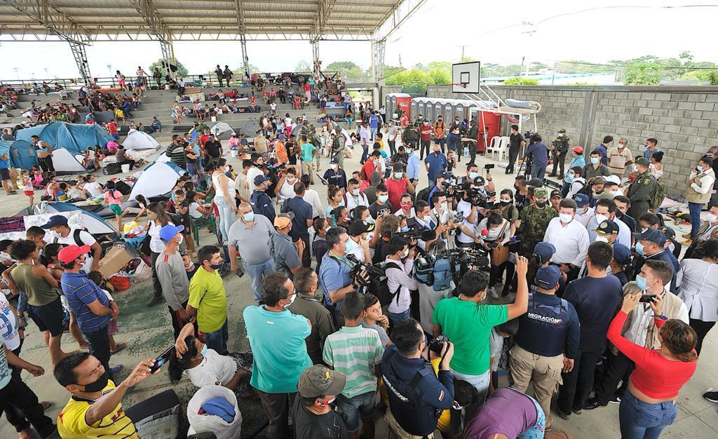 Ministro de Defensa en Arauca.