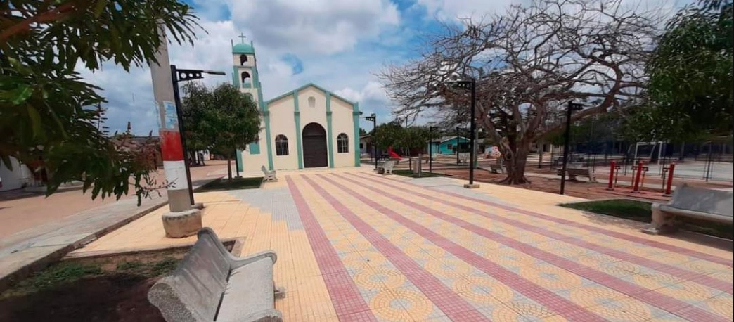 Plaza principal en el corregimiento de Leña (Candelaria).