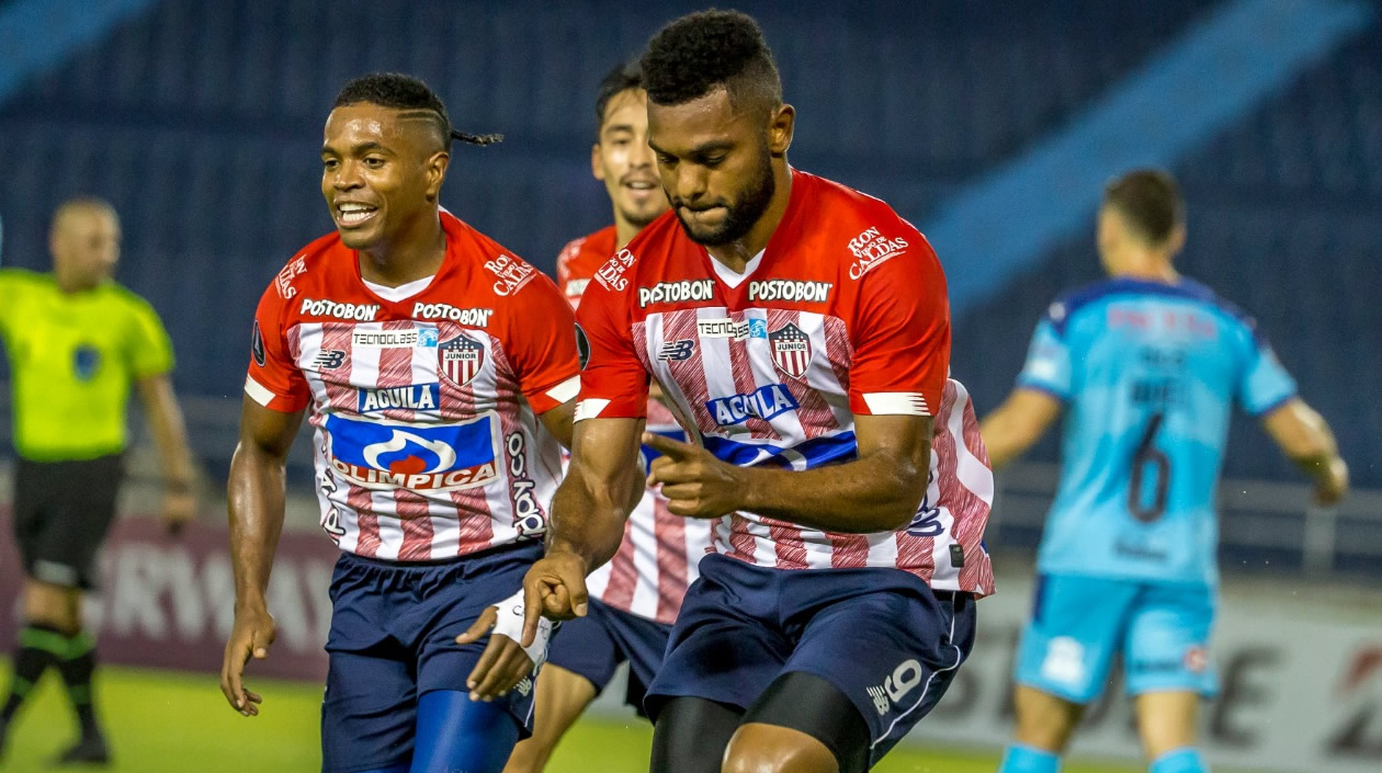 Miguel Ángel Borja celebrando el gol de la apertura.