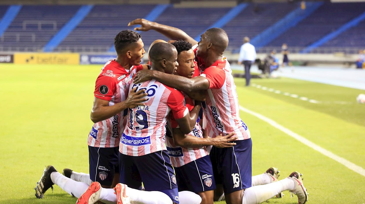 John Pajoy celebrando su gol.
