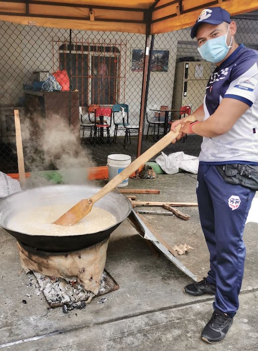 Preparación de la alimentación en plena vía pública.