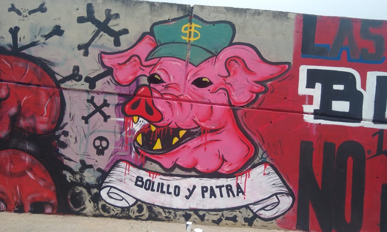 Mural gigante pintado por más de 200 jóvenes en la Circunvalar