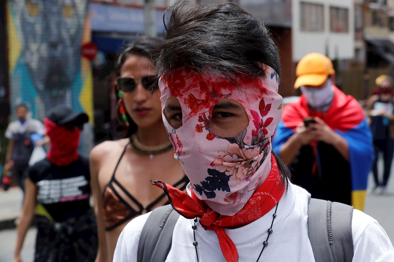 Jóvenes marchan hoy contra la violencia policial.