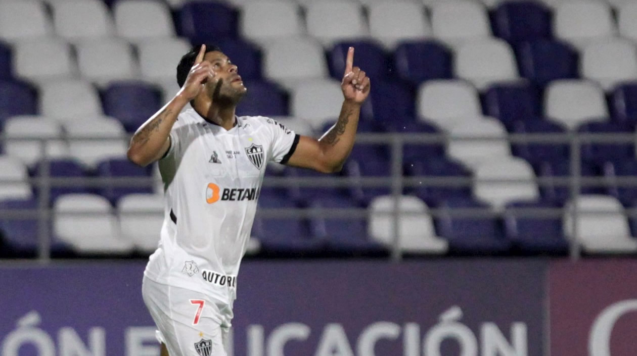El atacante Hulk festejando la apertura de marcador.