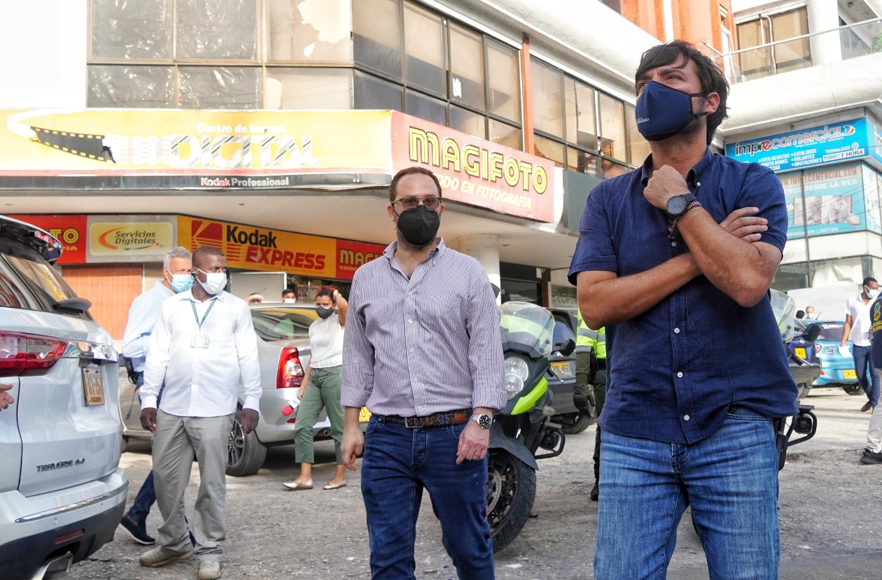 El secretario de Desarrollo Económico, Ricardo Plata y el Alcalde de Barranquilla, Jaime Pumarejo.