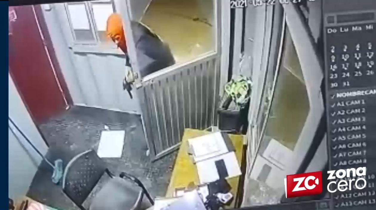 Archivo. Los dos hombres que mataron al vigilante en el Puerto de Pimsa serían, según la Policía, alias 'Yeider' y Greco', los abatidos un día después en Malambo.