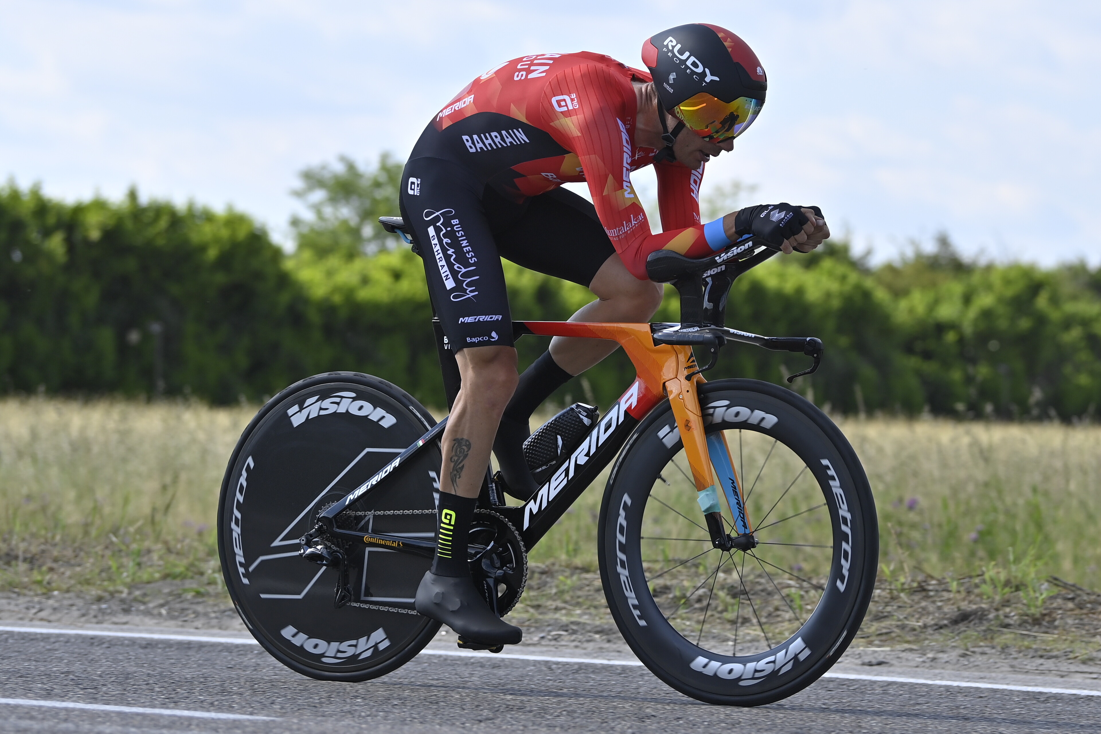 Damiano Caruso se quedó con el subcampeonato, tras apenas descontar 30 segundos. 