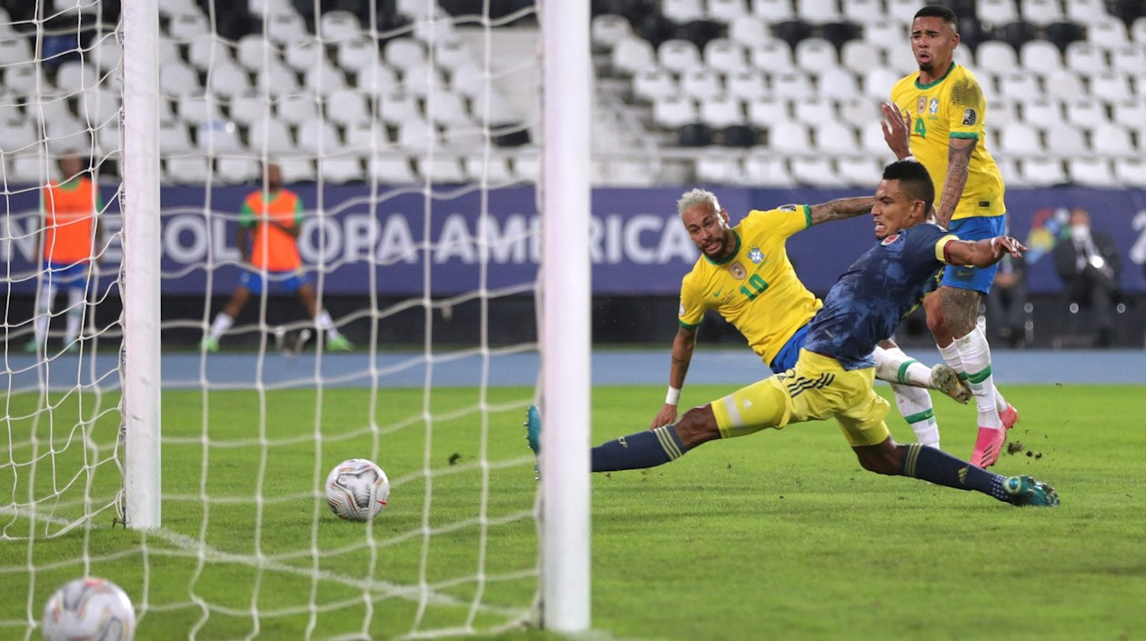 Acción de gol de los anfitriones.