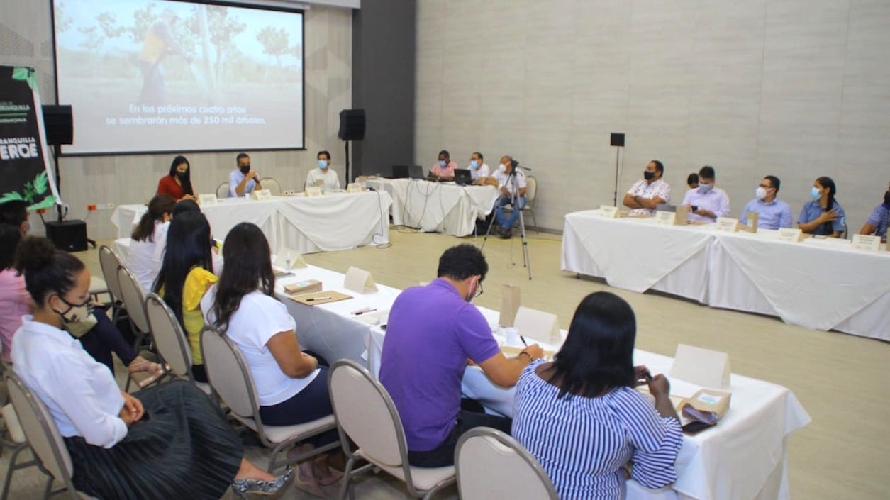 La mesa distrital para el cambio climático.