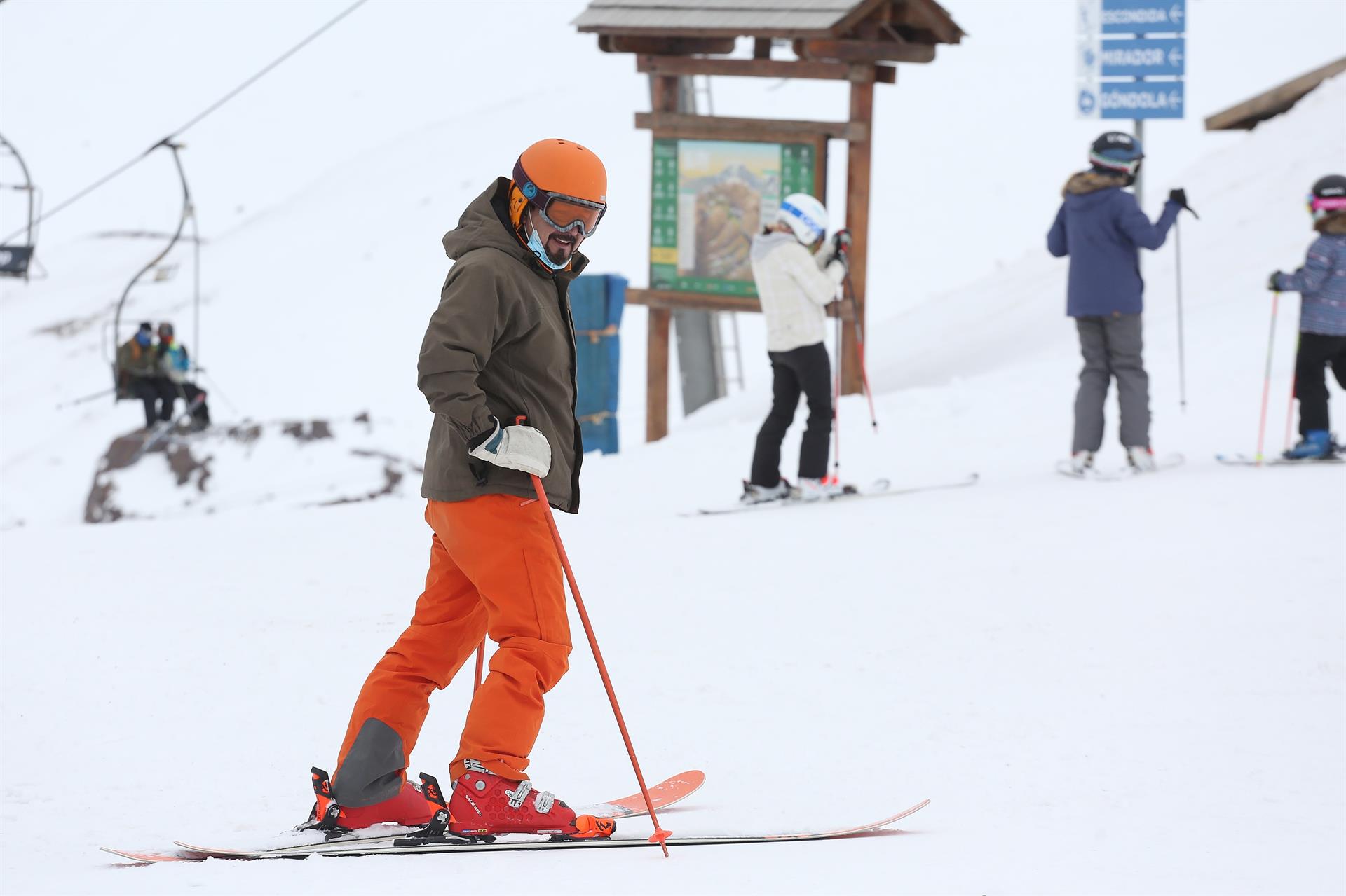 Los chilenos disfrutan la llegada del invierno. 