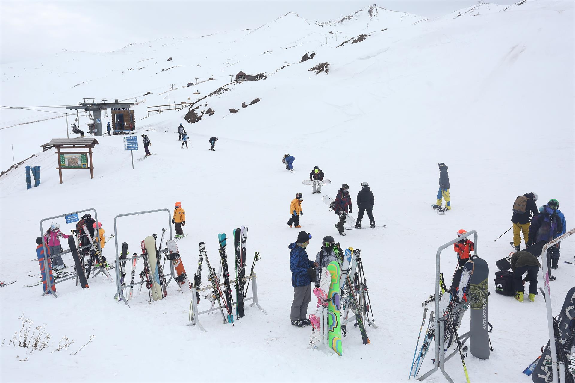 Muchas personas decidieron tener un plan agradable en la nieve. 