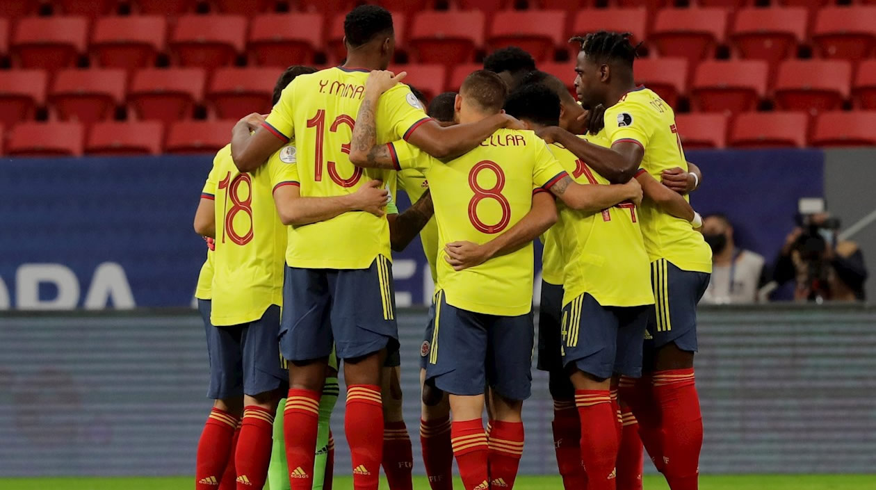Jugadores de Colombia en la previa del partido.
