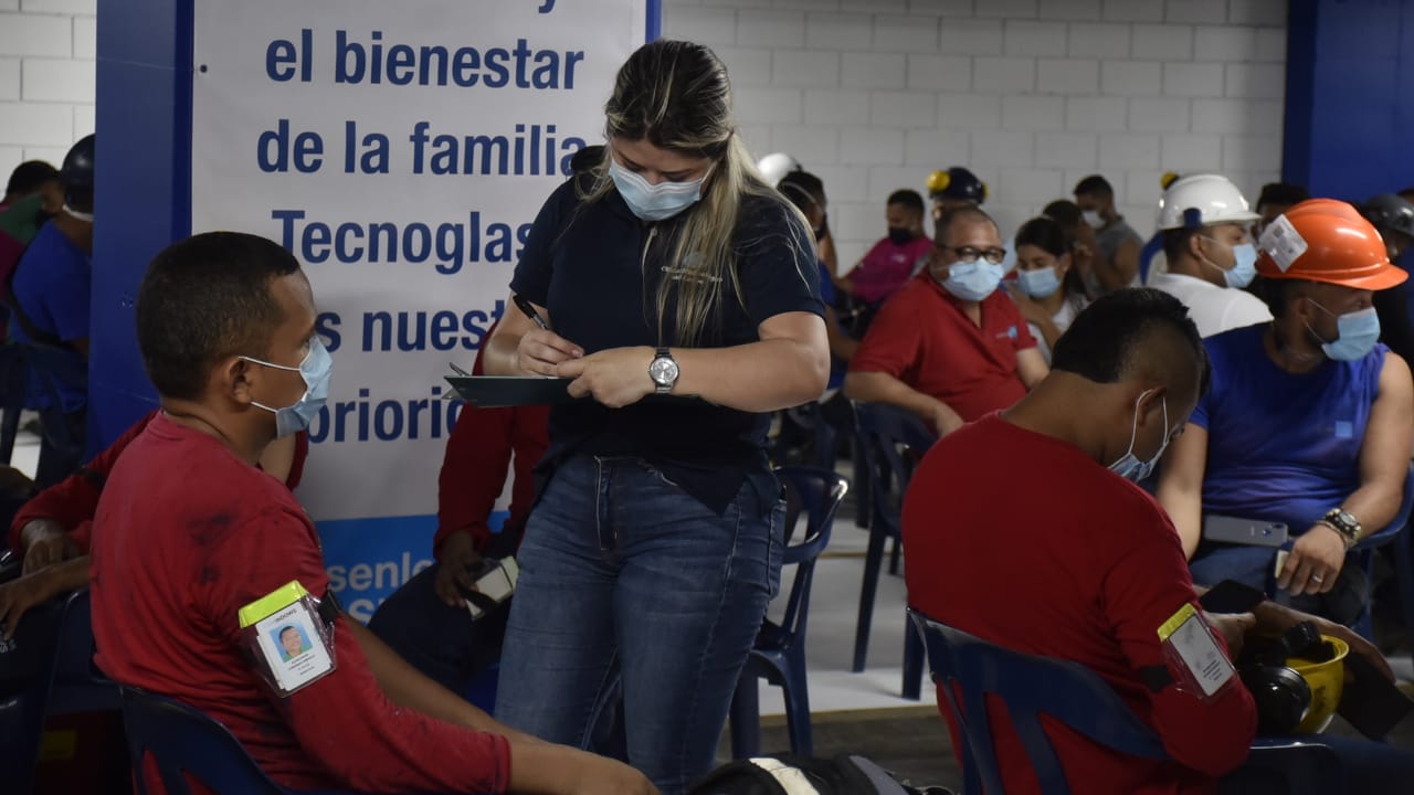 Masiva campaña de vacunación contra el Covid-19.