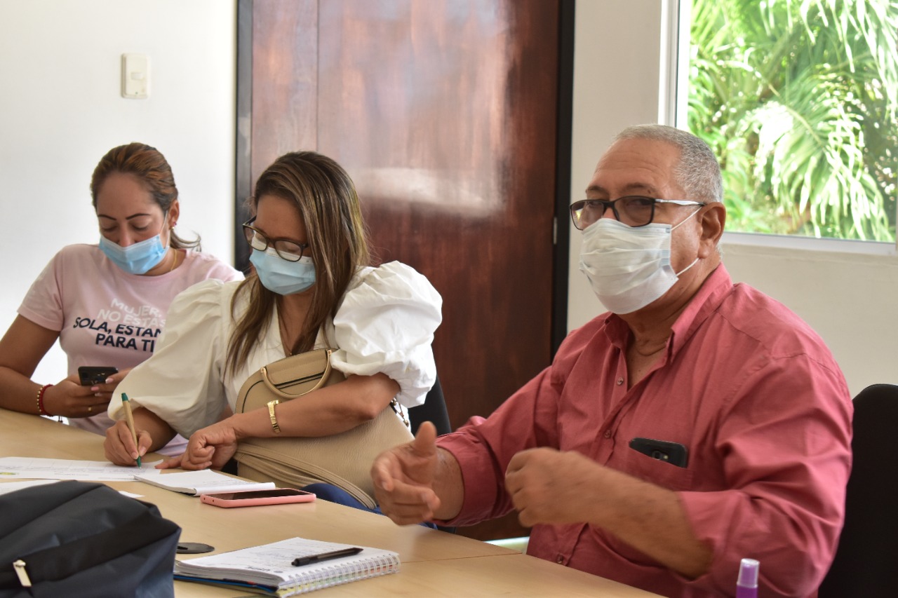 Diálogo con rectores de colegios oficiales de Baranoa  y la Alcaldía.