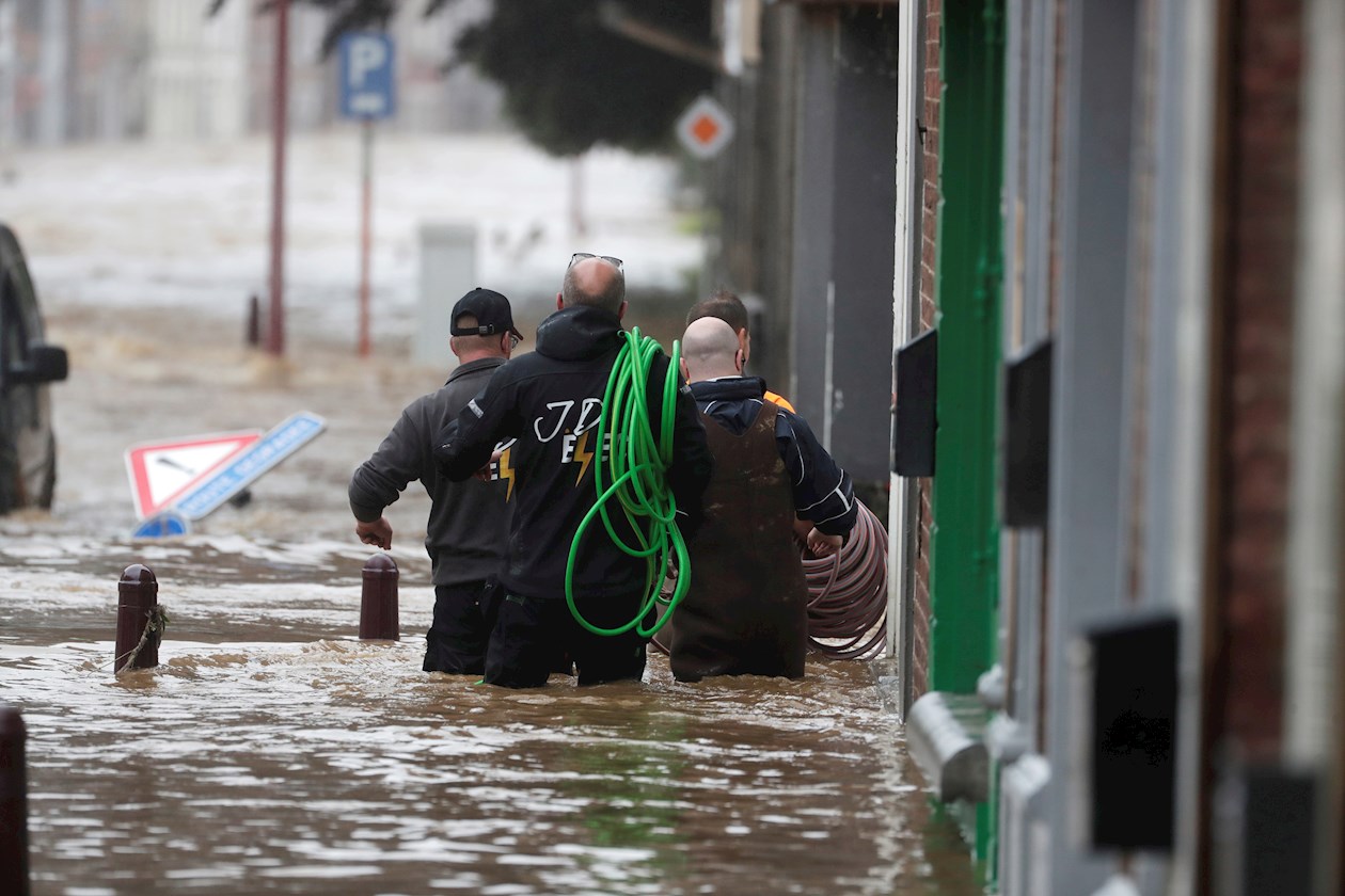 Los habitantes de distintas localidades valonas han tenido que ser evacuados.
