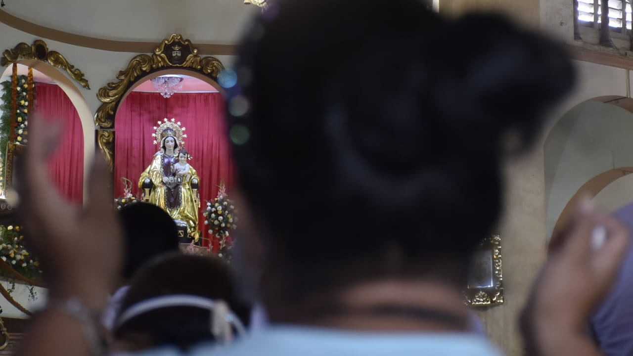 A las eucaristías se inscribieron los fieles previamente.