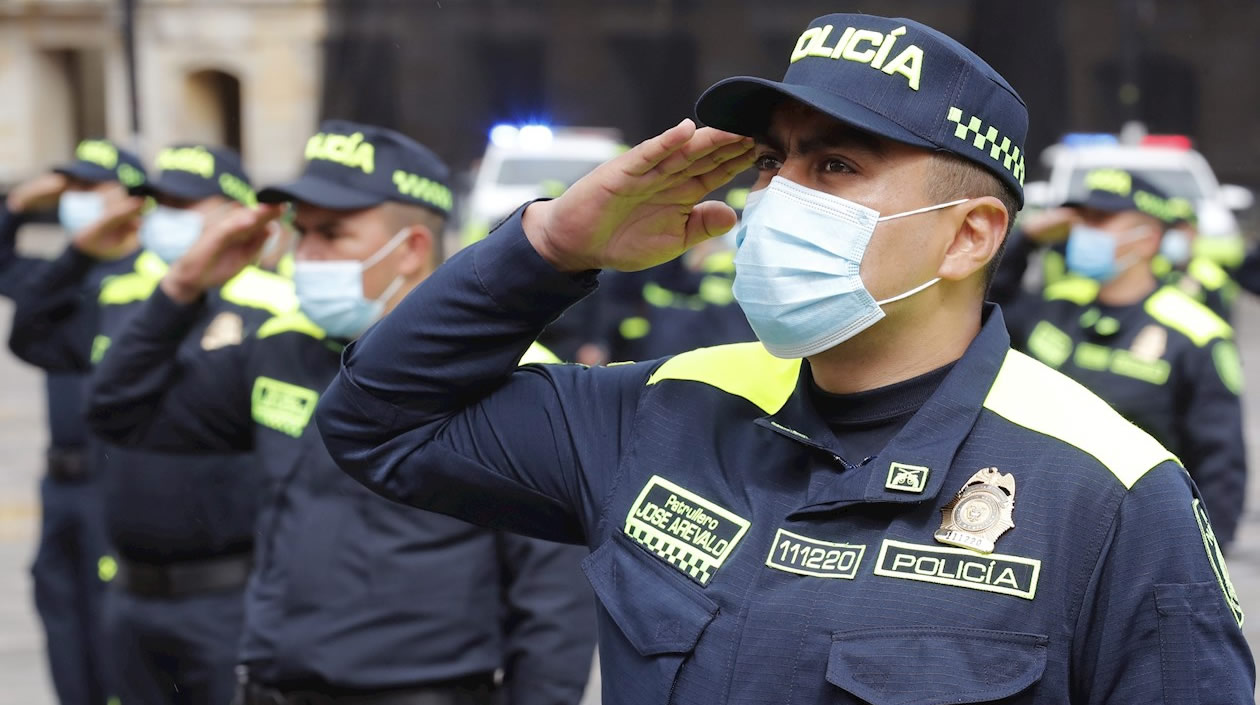 Presentación de nuevo uniforme de la Policía Nacional