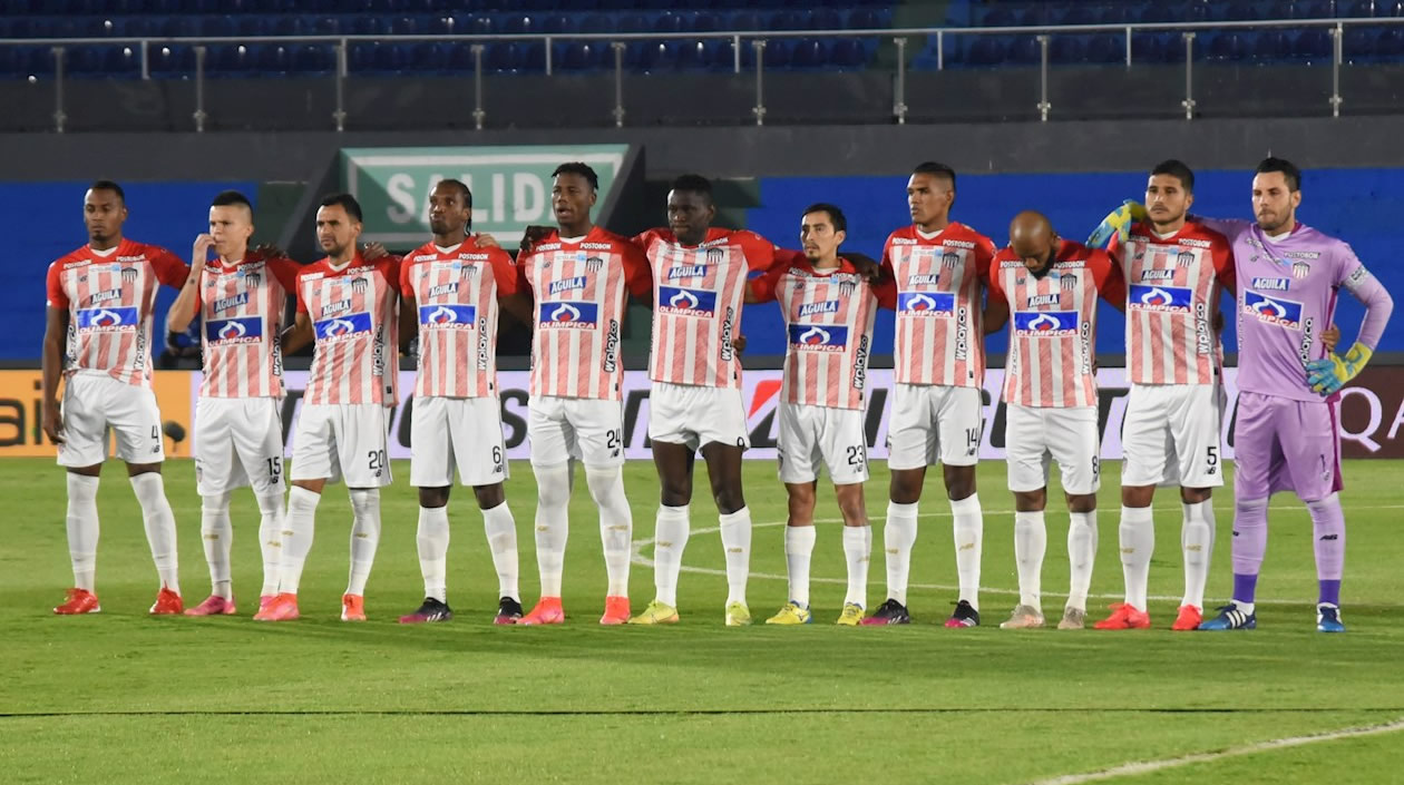 Nómina titular de Junior en Asunción.