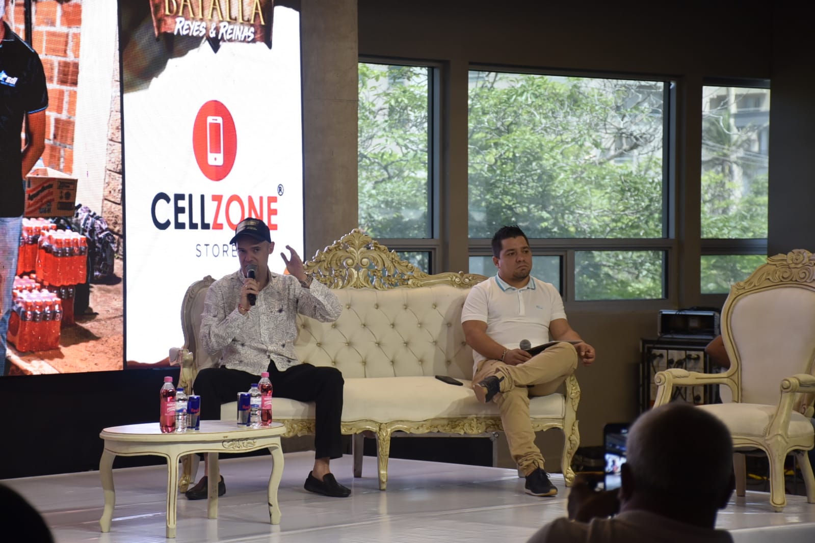 Hernando Roncallo, gerente de HR Producciones (izquierda).