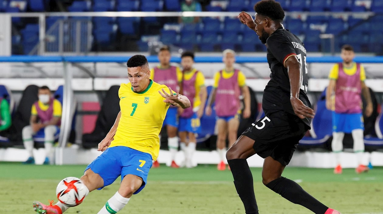Brasil en su primer partido en Tokio.