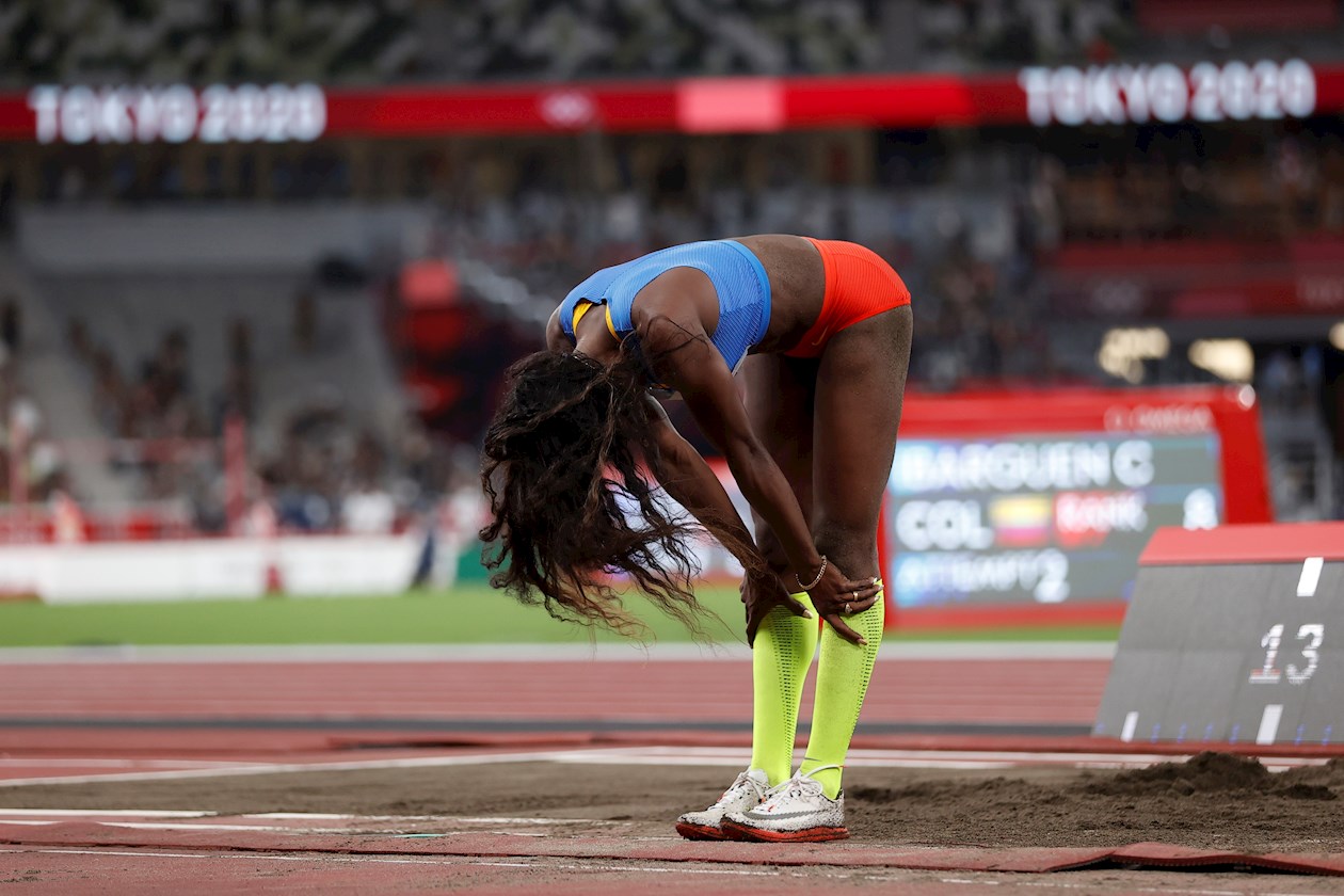 La colombiana Caterine Ibargüen durante la final femenina de triple salto durante los Juegos Olímpicos 2021.