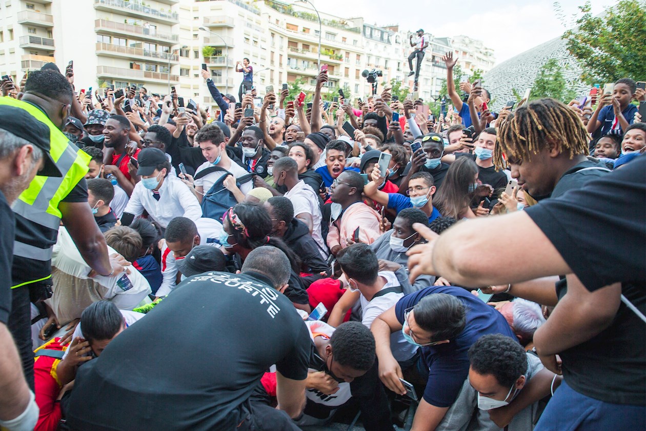 La fiesta en París.