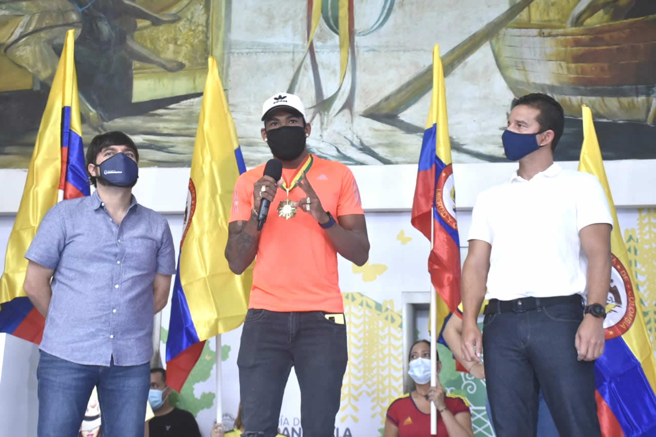 Cristian Mercado Anthony Zambrano se dirige a los presentes.