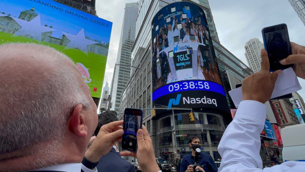 Christian Daes, COO de Tecnoglass, en Times Square de Nueva York.