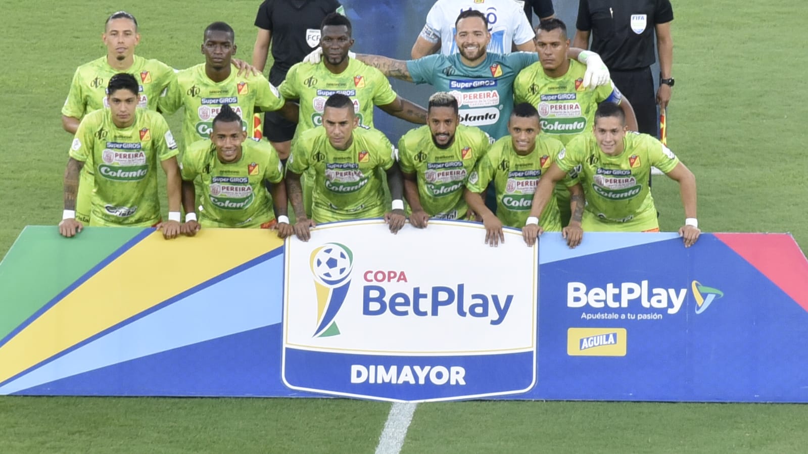 Pereira se presentó con un equipo alterno. 