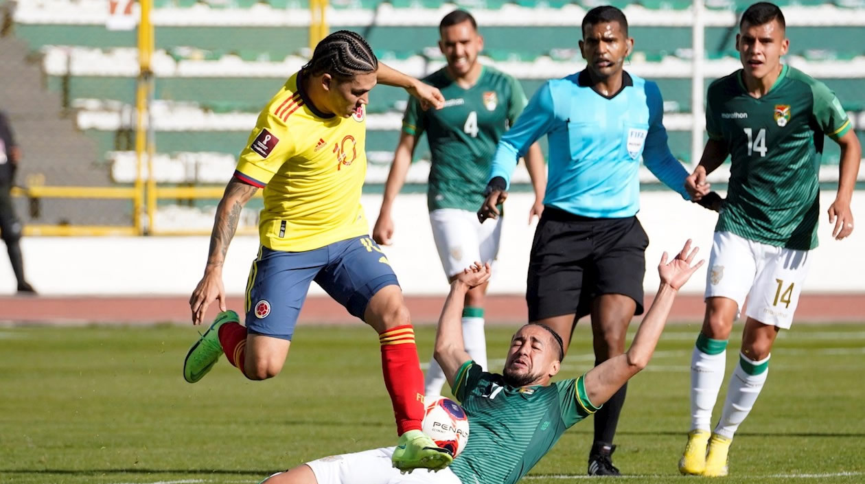 Jugada de peligro de Juan Fernando Quintero.