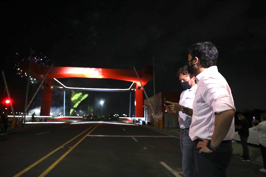 El Alcalde Jaime Pumarejo durante la inauguración.