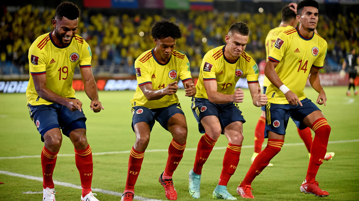 Jugadores colombianos celebrando en el Metropolitano.