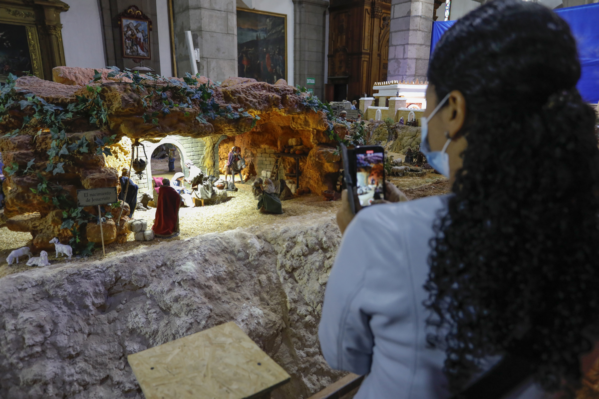 Pesebre gigante de la Catedral Quito, Ecuador.