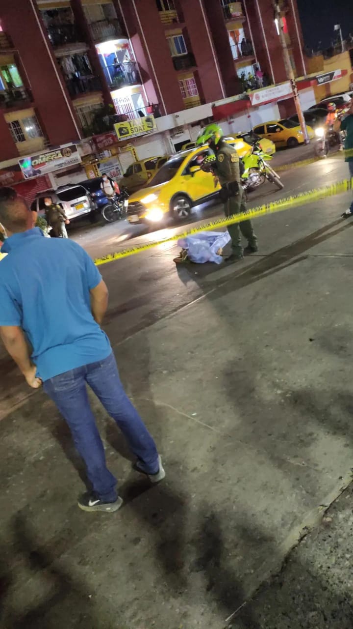 El peatón murió en el mismo lugar del accidente en la Cordialidad con 22. 